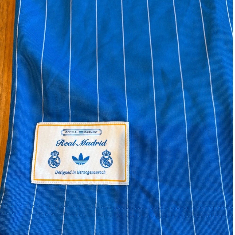 Adidas Originals Real Madrid Icon Jersey Mens XL Blue Pinstripe JN3060 NWT - Picture 3 of 8